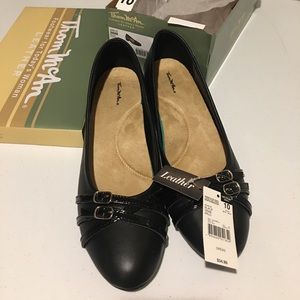 Size 10 Black Leather Shoes